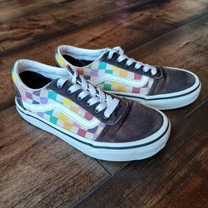 Vans old skool rainbow checkered vans size 13